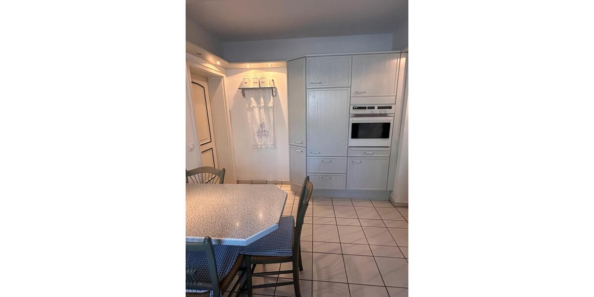 Einfamilienhaus Buxtehude - 6 Zimmer, 183 m&sup2;, 2.700&euro; | Angebot:26091803