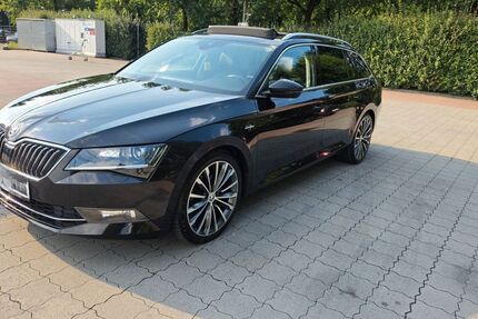 Skoda Superb 153.200 km 17.500 &euro; Hamburg 21033
