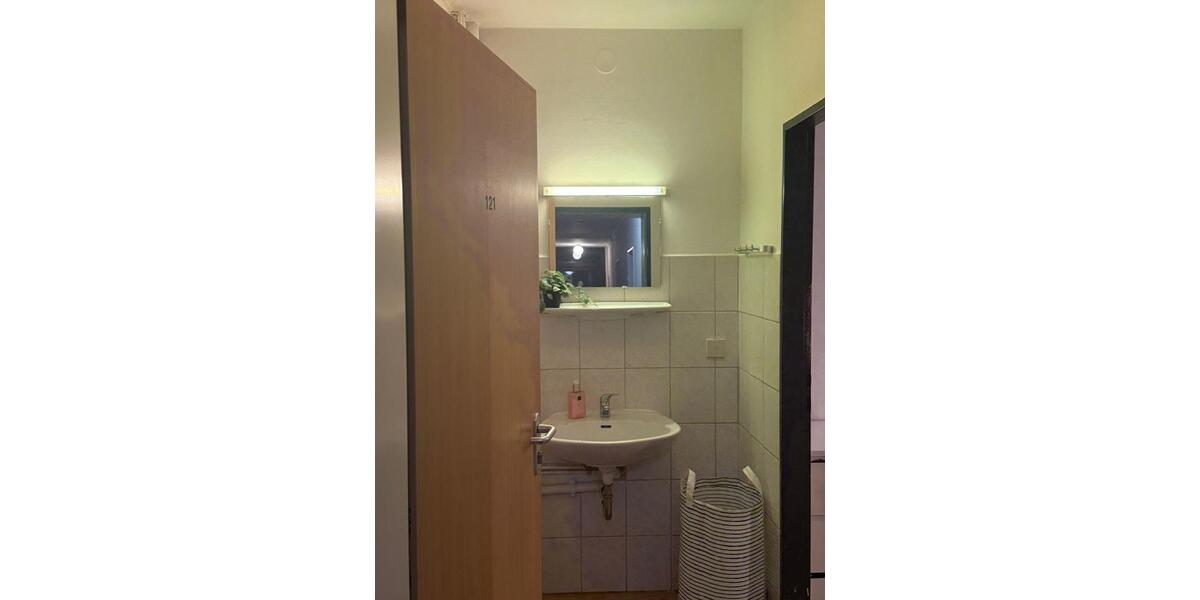 Möbliertes 13qm Zimmer zur Zwischenmiete (2 Monate) Altona 1 zimmer