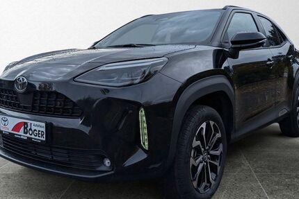 Toyota Yaris Cross 28.000 km 23.990 &euro; Winsen 21423