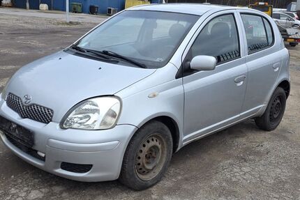 Toyota Yaris 214.542 km 1.500 &euro; hamburg 20539