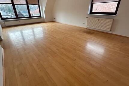 Wohnung Hamburg Harburg - 5 Zimmer, 138 m&sup2;, 1.950&euro; | Angebot:25607907