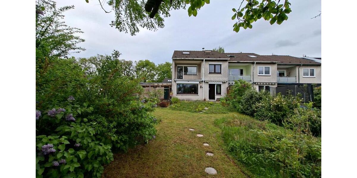 Reihenhaus Norderstedt Glashütte - 6 Zimmer, 150 m&sup2;, 420.000&euro; | Angebot:26959445