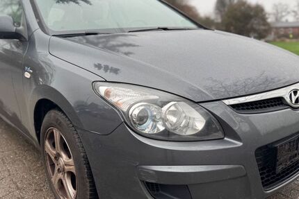 Hyundai i30 212.931 km 2.499 &euro; Buxtehude 21614