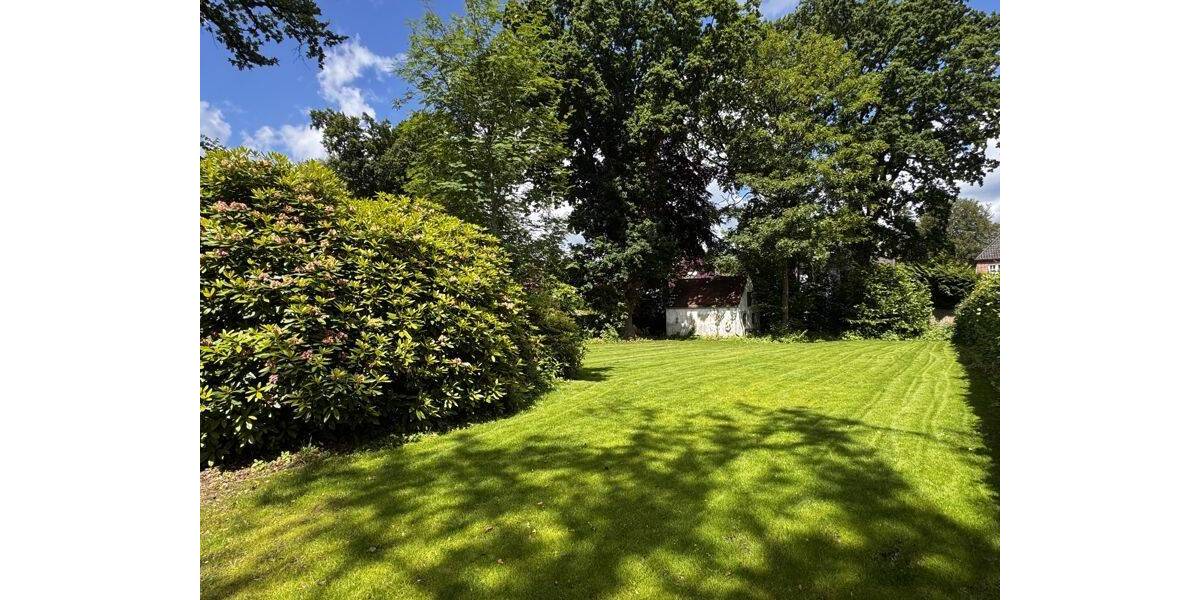 Einfamilienhaus Pinneberg - 7 Zimmer, 140 m&sup2;, 2.170&euro; | Angebot:26908840