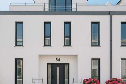 Moderne Doppelhaushälfte mit großzügiger Wohnfläche und charmanter Raumaufteilung 7 zimmer