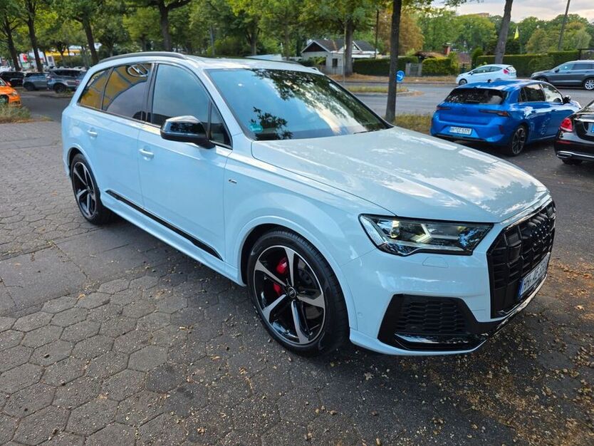 Q7