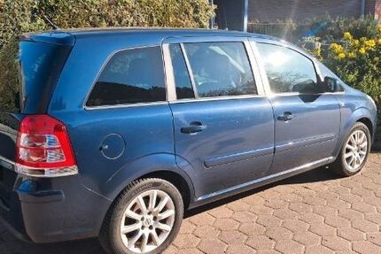 Opel Zafira 167.000 km 4.400 &euro; Bargteheide 22941