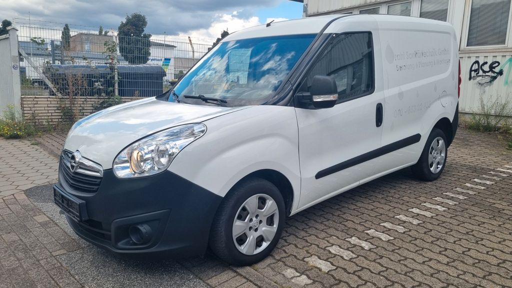 Opel Combo 110.238 km 4.990 &euro; Hamburg 20537