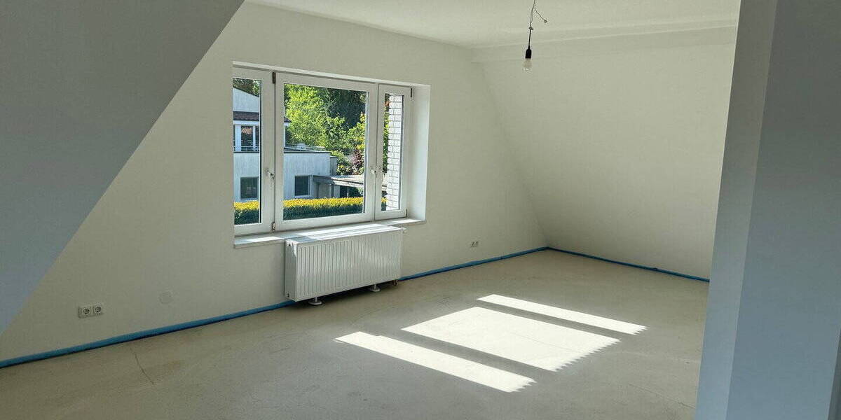 Einfamilienhaus Hamburg Schnelsen - 9 Zimmer, 236 m&sup2;, 899.000&euro; | Angebot:26795172