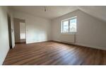 Doppelhaushälfte Wedel - 4 Zimmer, 120 m&sup2;, 2.000&euro; | Angebot:26527076