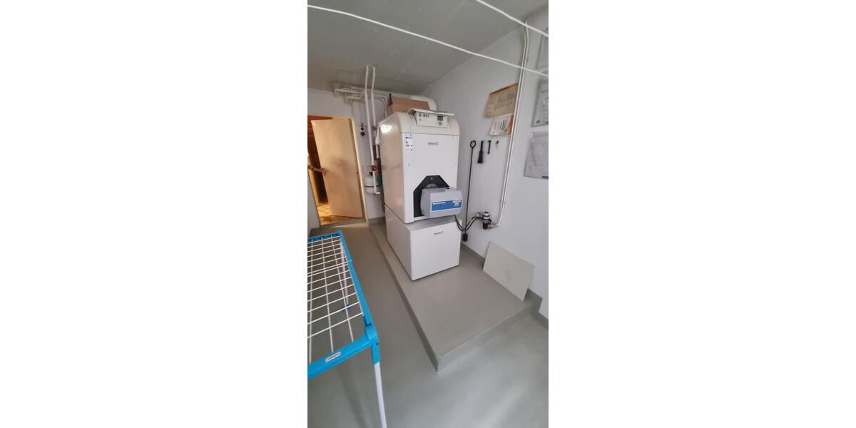 2 Generationen-Haus 806 qm² Wfl 280 qm² = 3.393 €qm² 8 zimmer