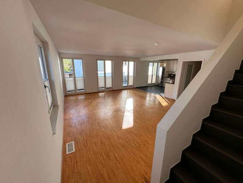 Wohnung zum Mieten in Hamburg 2.482 € 146 m²