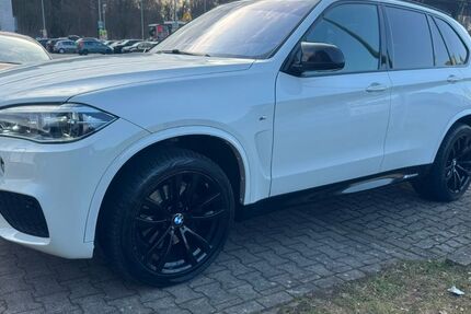 BMW X5 186.000 km 27.900 &euro; Wedel 22880