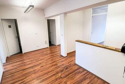 Gewerbeobjekt Hamburg Hamm - 4 Zimmer, 140 m&sup2;, 1.330&euro; | Angebot:26702646