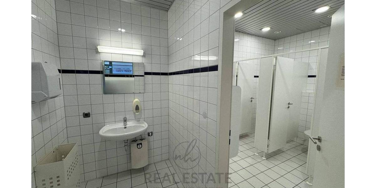 Gewerbeobjekt Hamburg Rahlstedt - 2 Zimmer, 100 m&sup2;, 1.300&euro; | Angebot:26851821