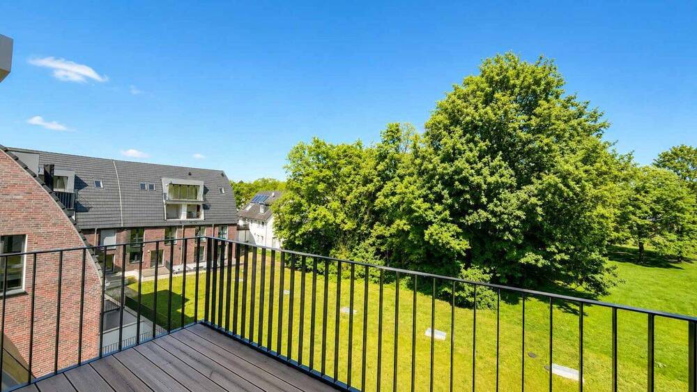 Etagenwohnung Hamburg Poppenbüttel - 2 Zimmer, 96 m&sup2;, 2.400&euro; | Angebot:26795926
