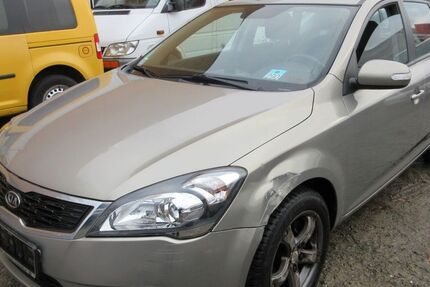 Kia ceed / Ceed 101.184 km 1.450 &euro; Hamburg 20537
