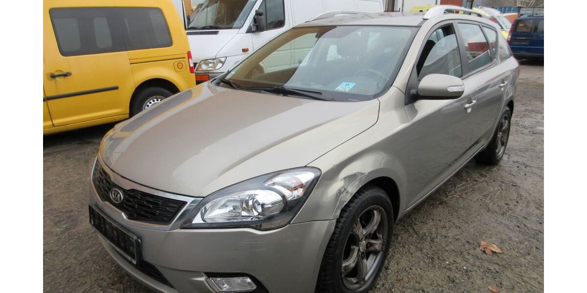 Kia ceed / Ceed 101.184 km 1.450 &euro; Hamburg 20537