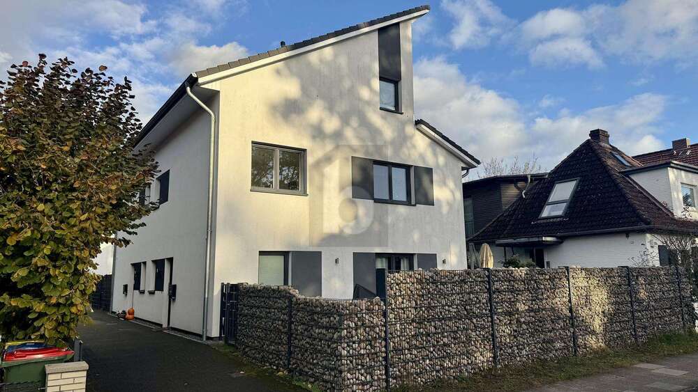 Einfamilienhaus Hamburg Schnelsen - 6 Zimmer, 125 m&sup2;, 698.000&euro; | Angebot:26074207