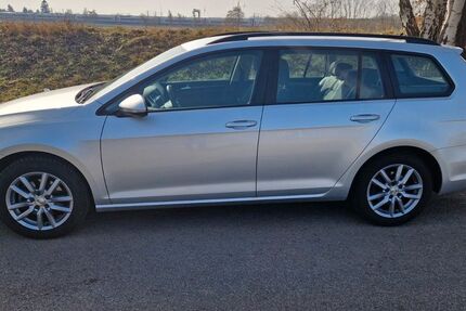 VW Golf 124.987 km 13.900 &euro; Drage 21423