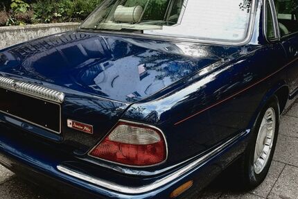 Jaguar Daimler 162.000 km 22.950 &euro; Hamburg 22301