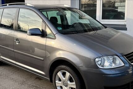 VW Touran 123.000 km 5.990 &euro; Hamburg 20537