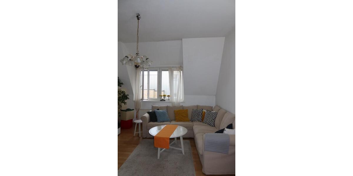 Dachgeschoßwohnung Hamburg Altona-Nord - 4.5 Zimmer, 104 m&sup2;, 2.400&euro; | Angebot:26484130