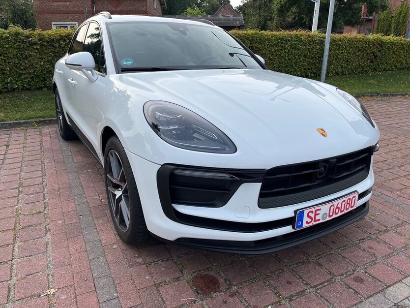 Porsche Macan 12.170 km 61.740 € Henstedt-Ulzburg 24558