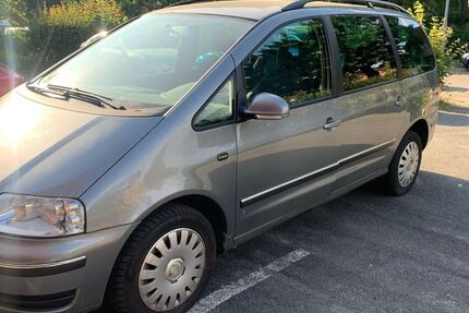 VW Sharan 119.000 km 2.999 &euro; Hamburg 22177