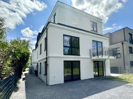 Haus zum Kaufen in Hamburg 3.400.000 € 483.33 m²