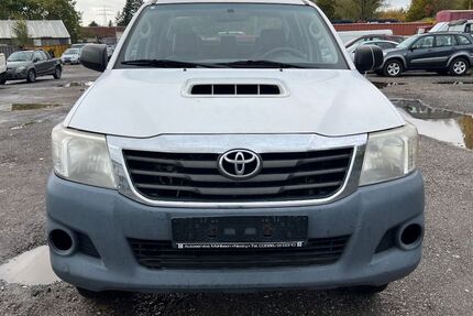 Toyota Hilux 357.713 km 9.990 &euro; Hamburg 22113