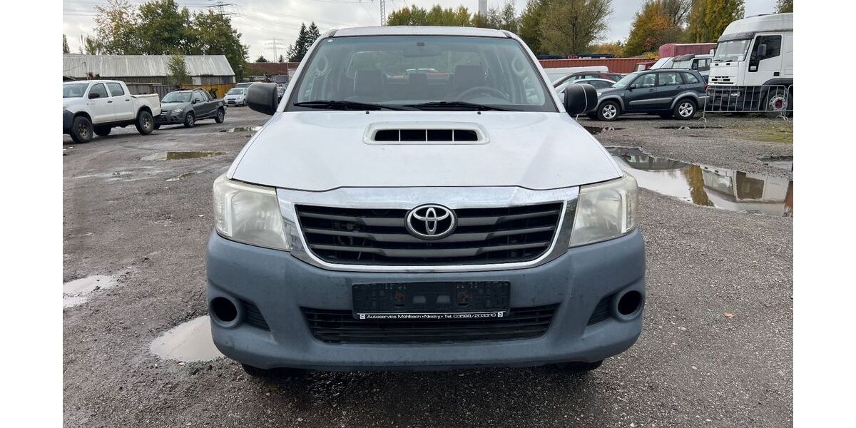 Toyota Hilux 357.713 km 9.990 &euro; Hamburg 22113