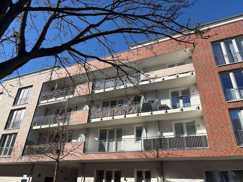 Wohnung zum Mieten in Hamburg 1.644,80 € 102.8 m²