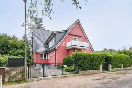 + Mehrfamilienhaus mit 6 Einheiten in Tonndorf + zimmer