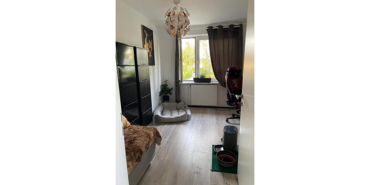 Reihenhaus Hamburg Langenhorn - 9 Zimmer, 180 m&sup2;, 750.000&euro; | Angebot:26115160