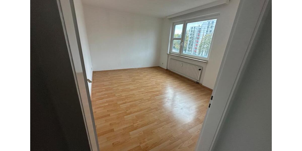 Etagenwohnung Pinneberg - 3 Zimmer, 66 m&sup2;, 166.000&euro; | Angebot:26787055