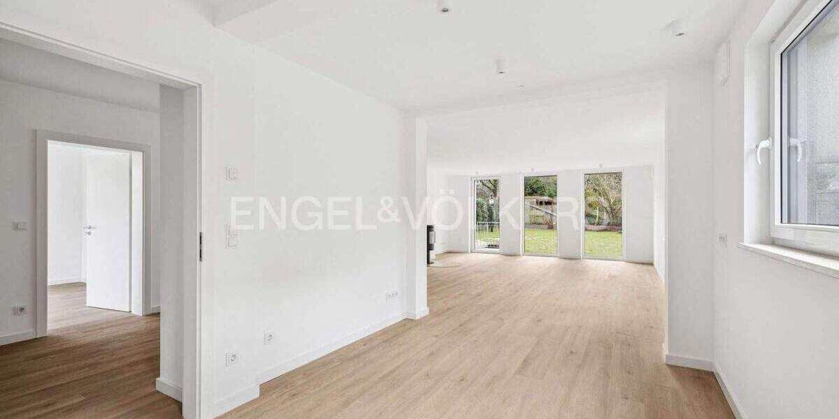 Etagenwohnung Ahrensburg - 3 Zimmer, 110 m&sup2;, 2.300&euro; | Angebot:25701871
