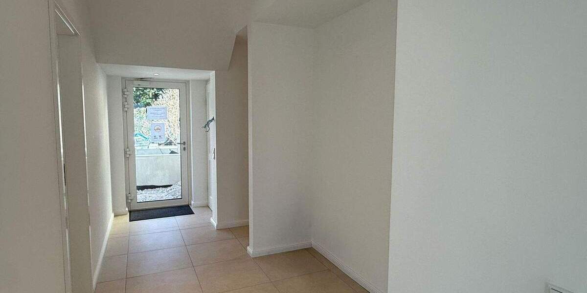 Großzügige 2 Zimmer-Erdgeschosswohnung mitten in Rissen 2 zimmer