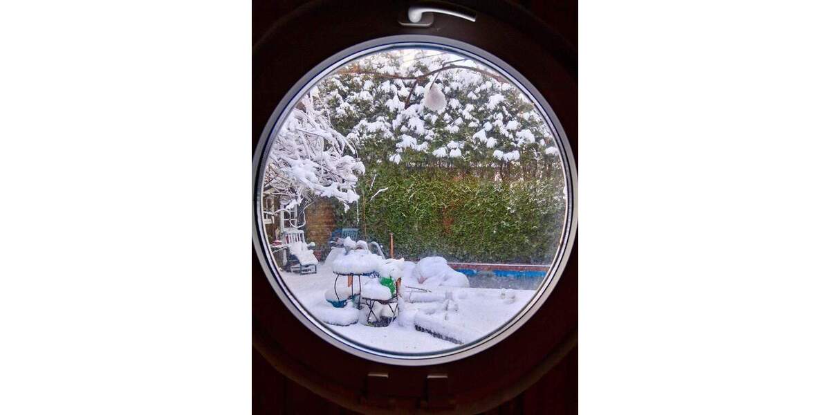 Courtagefrei - EFH mit Wellnesscharakter - Whirlpool - Wärmekabine - Bus und S Bahn Krupunder in ein paar Gehminuten - 277 m2 WflNfl. zimmer