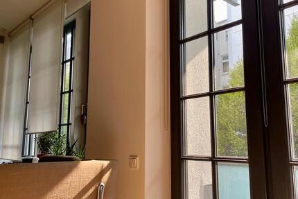 Loftartige Wohnung im Hinterhof, großer Balkon, keine Makler