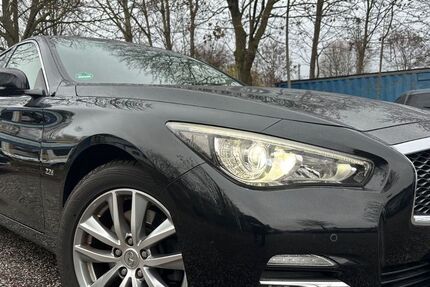 INFINITI Q50 143.000 km 15.500 &euro; Hamburg 21079