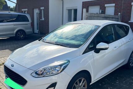 Ford Fiesta 30.116 km 9.950 € Hamburg 22117