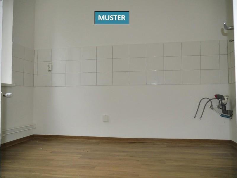 Die Gelegenheit: großzügig geschnitten und Top saniert: helle 2-Zimmer-Wohnung mit Wintergarten zimmer