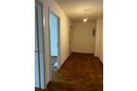 Exklusive 3 Zimmer Wohnung, mit Balkon in zentraler Lage