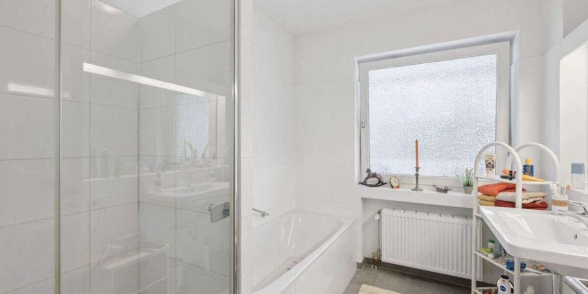 Etagenwohnung Hamburg Marienthal - 2 Zimmer, 83 m&sup2;, 349.000&euro; | Angebot:25687367