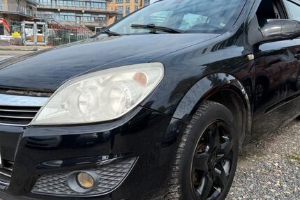 Opel Astra 134.723 km 2.390 &euro; Hamburg 22179