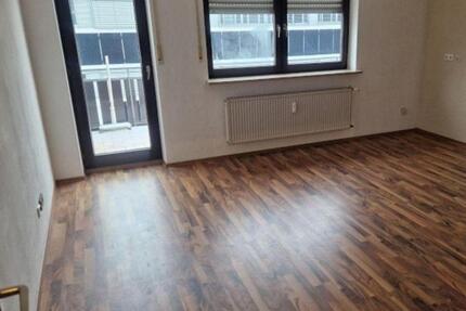 Helle 2-Zimmer-Wohnung mit Einbauküche und Balkon in Heimfeld 2 zimmer