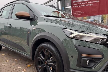 Dacia Sandero 8.922 km 17.890 € Hamburg 22043