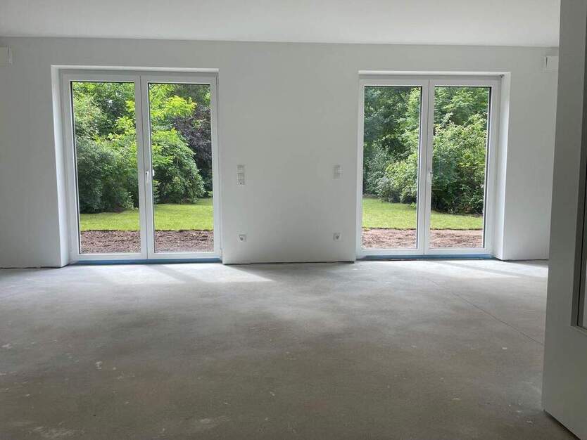 Neubau hochwertiges A+ Rotklinker-Effizienzhaus 40 in bester Villenlage.